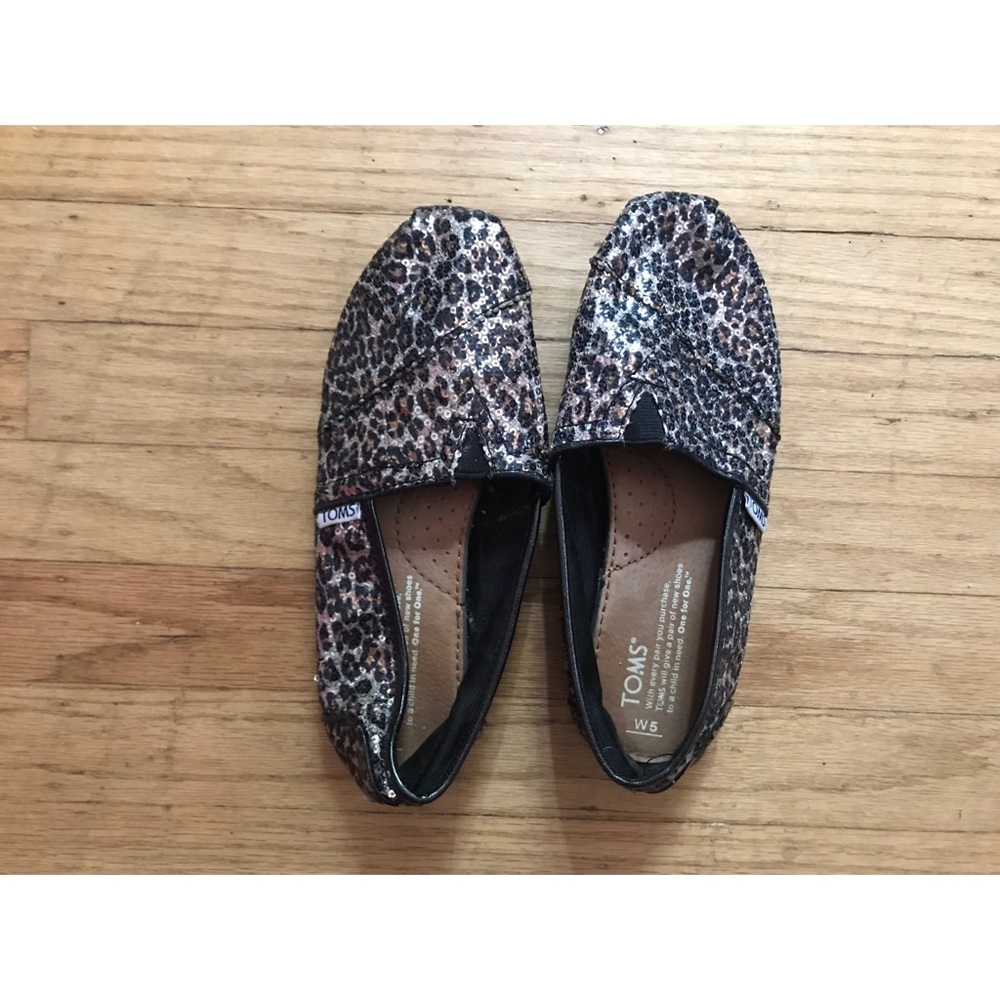 Sequined toms